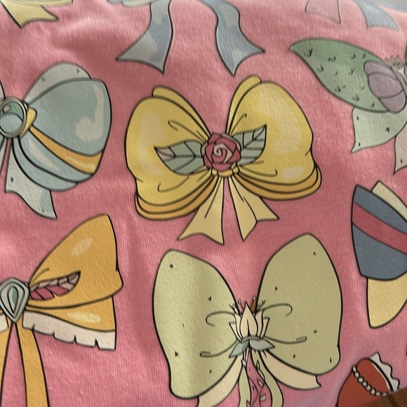 Gildan Pink Graphic T-Shirt with Short Sleeves - Picture 3 of 6